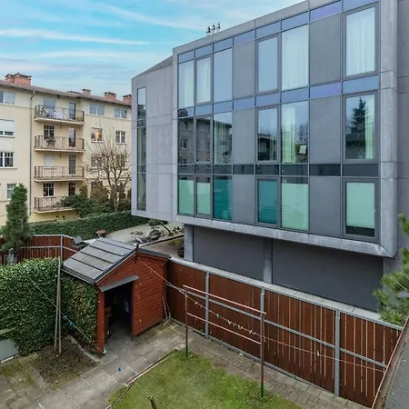 90m2 400m To The By Renters