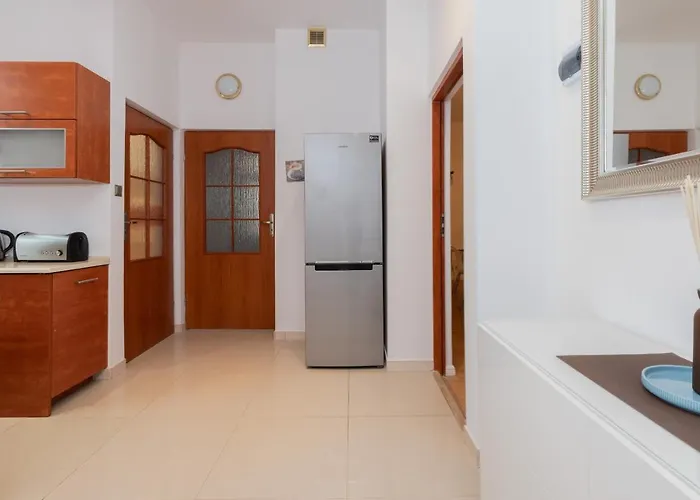 90m2 400m To The By Renters * סופוט