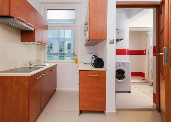 דירה 90m2 400m To The By Renters