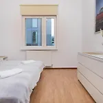 Apartment 90m2 400m To The By Renters