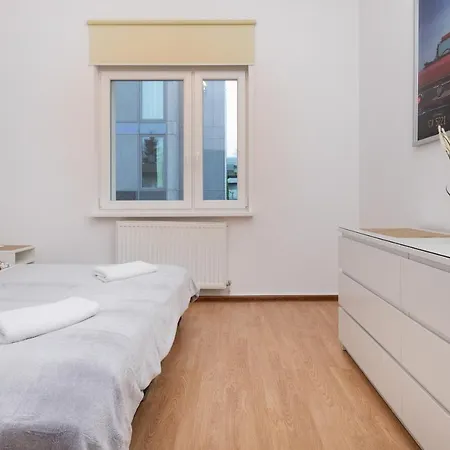 Apartament 90m2 400m To The By Renters