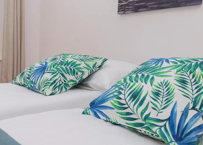 Apartment 90m2 400m To The By Renters *