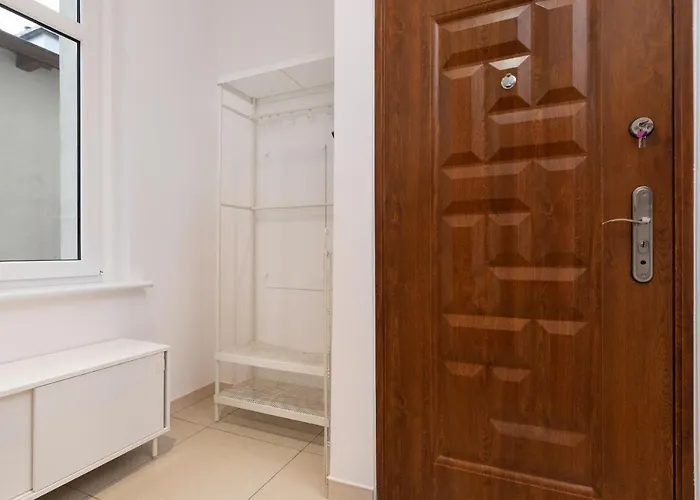 90m2 400m To The By Renters Apartment