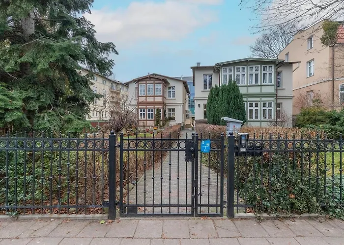 90m2 400m To The By Renters